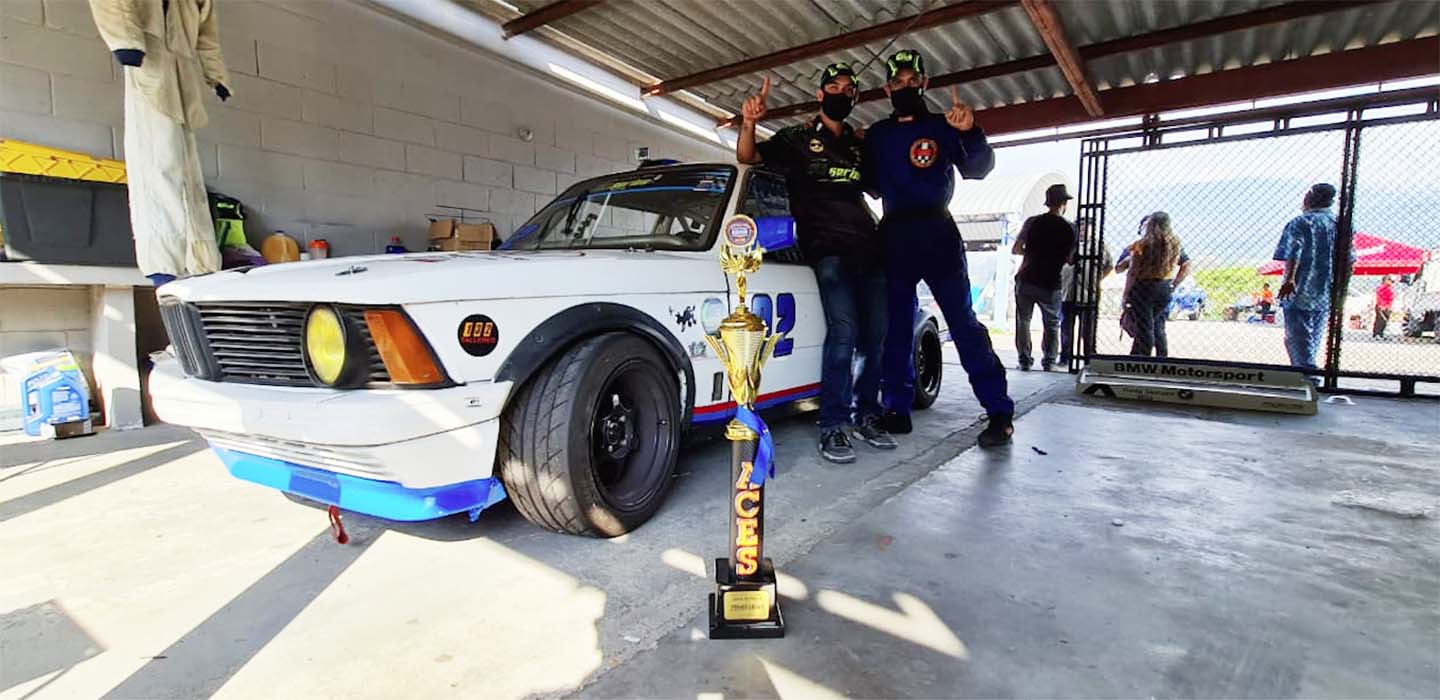 Hermanos Roulet, brillantes en El Salvador