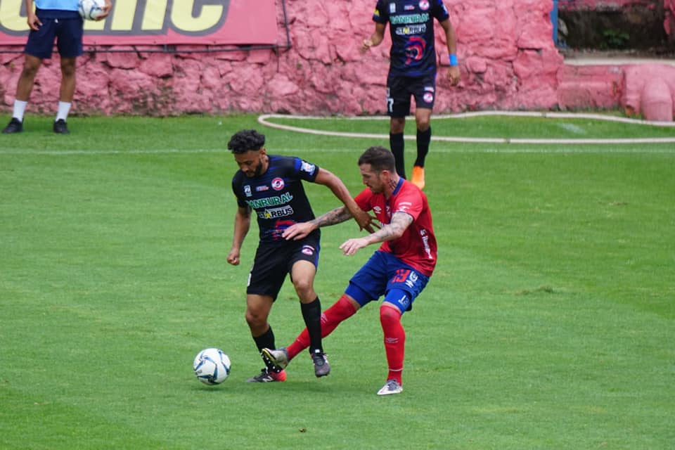 Iztapa vapor otra sorpresa ante Comunicaciones