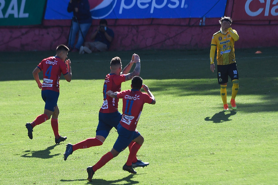 Torneo Apertura: Municipal se impone a Guastatoya