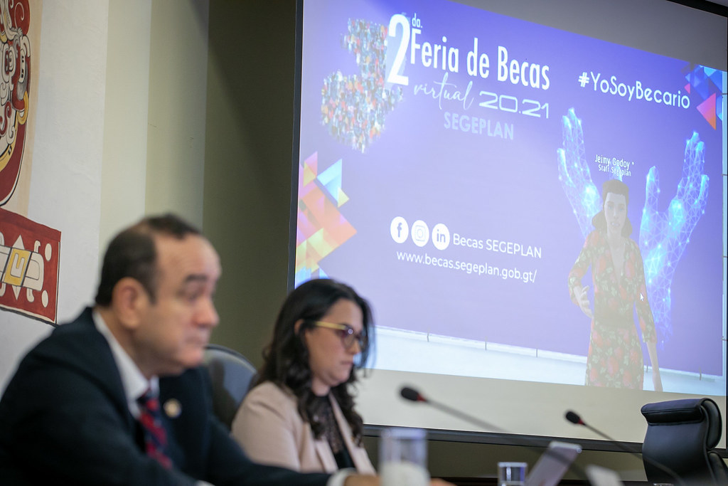 Segeplan presenta becas de forma virtual [VIDEO]