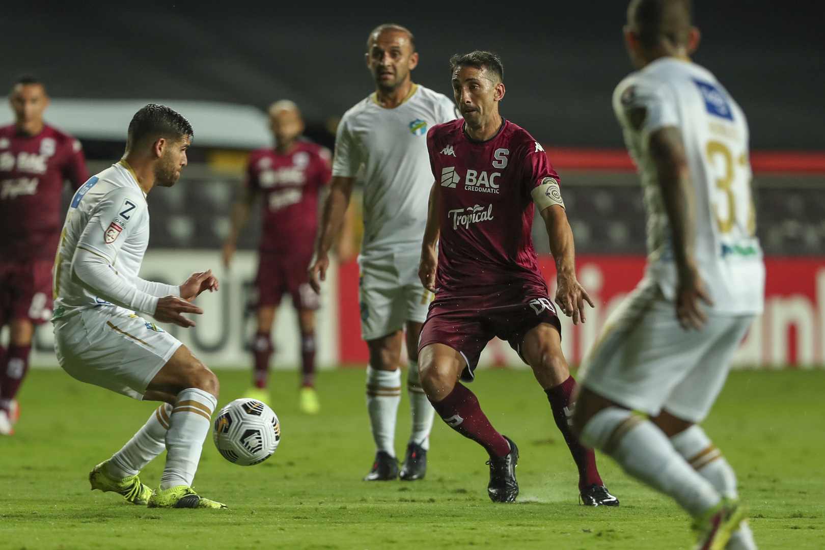 Previa: Comunicaciones y Saprissa por más que un boleto a semifinales