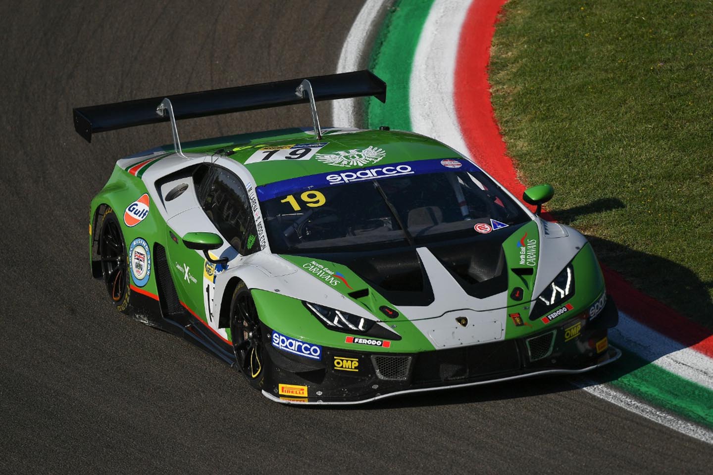 Guatemalteco competirá en las 24 Horas de Daytona