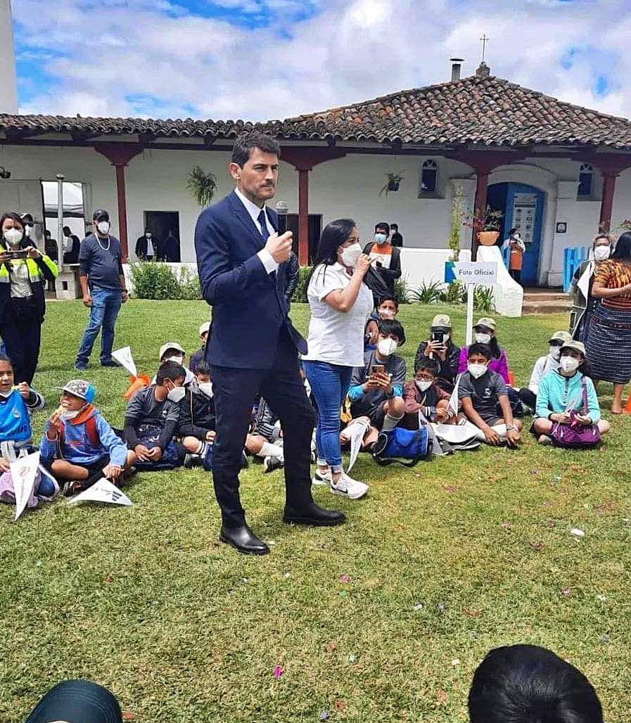 ¿Qué hace Iker Casillas en Guatemala?