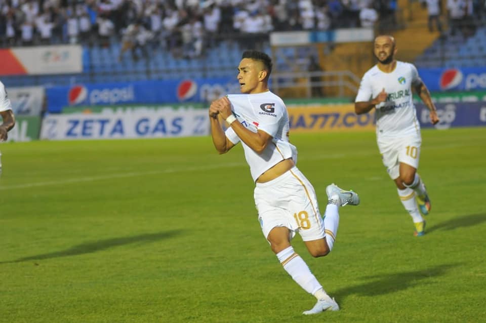 El guatemalteco Oscar Santis jugará en Grecia