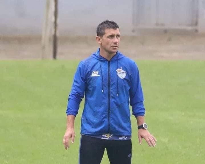 Cobán Imperial busca entrenador