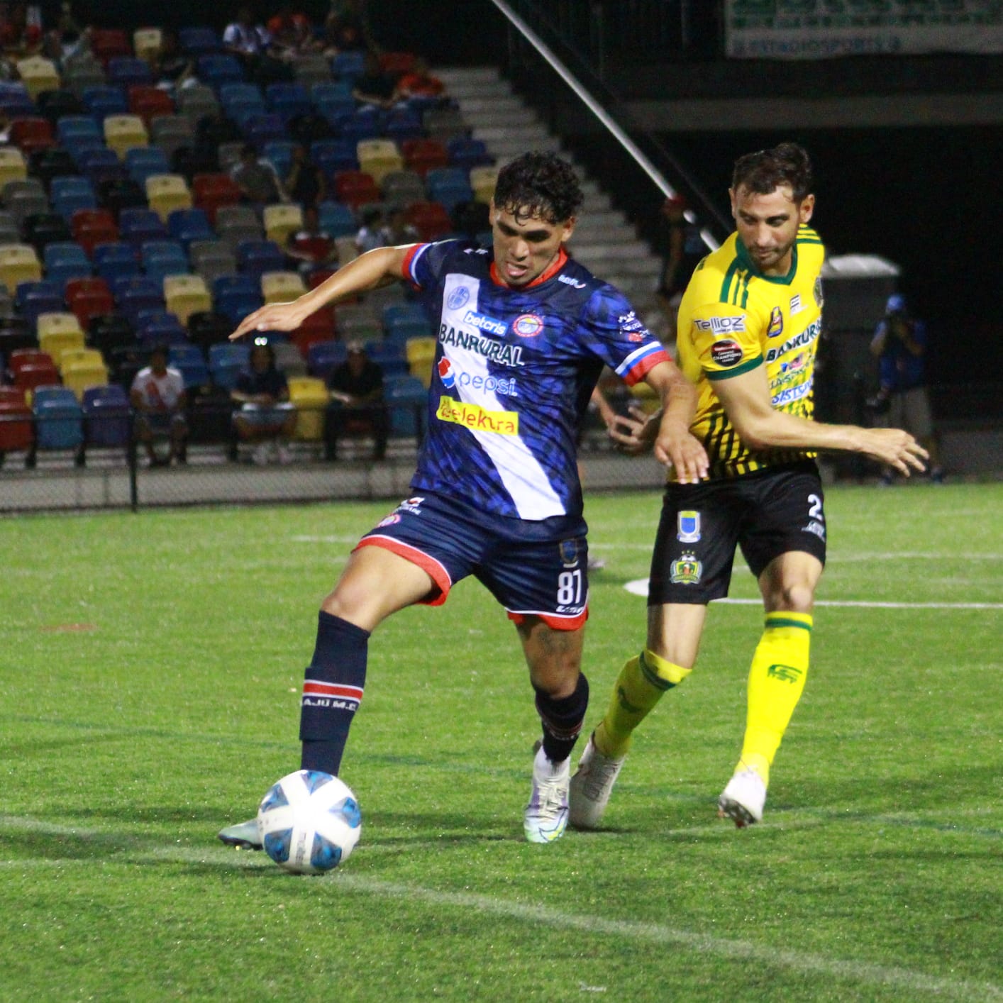 Esto pasó en el juego entre Guastatoya y Xelajú MC en Estados Unidos