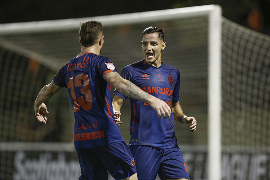 Municipal golea al Vega Real y se acerca a los octavos de la Liga Concacaf (((video)))