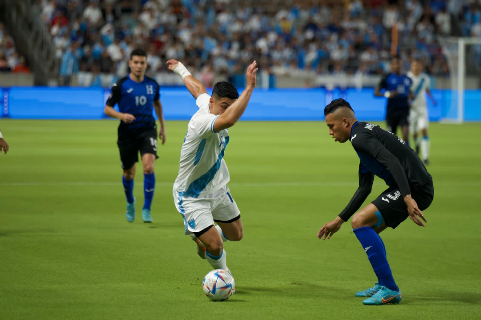 Guatemala hizo el gasto, Honduras los goles