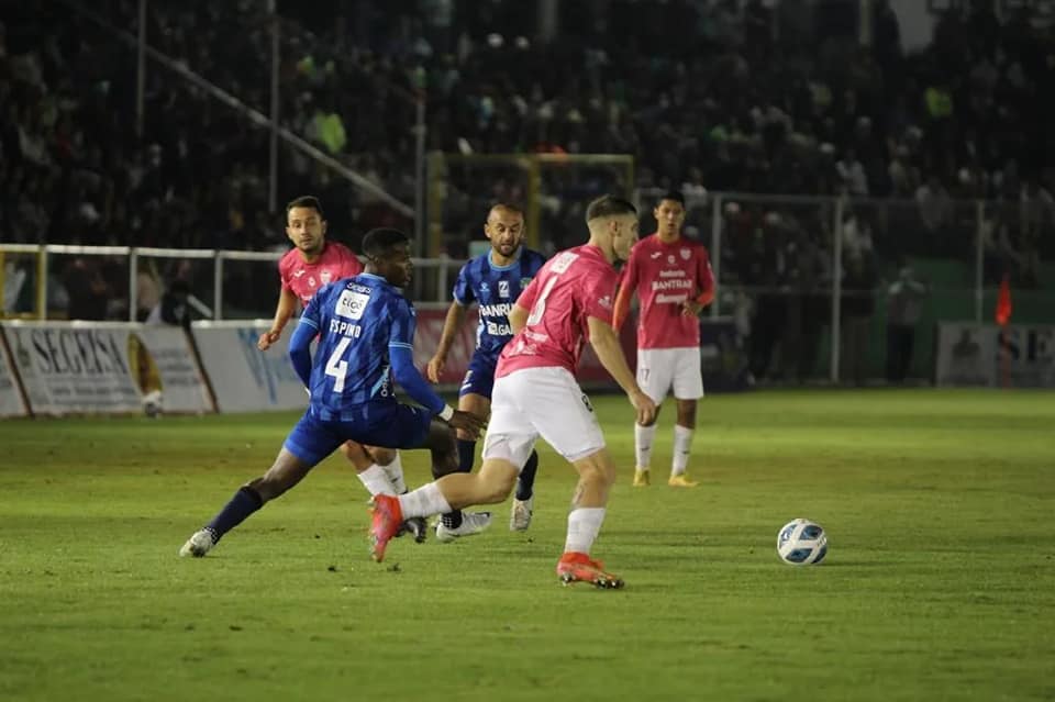 Antigua GFC, dueño de la fase de clasificación