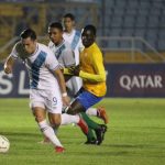 Lionel Andrés Messi se emociona al develar su estatua en la Conmebol