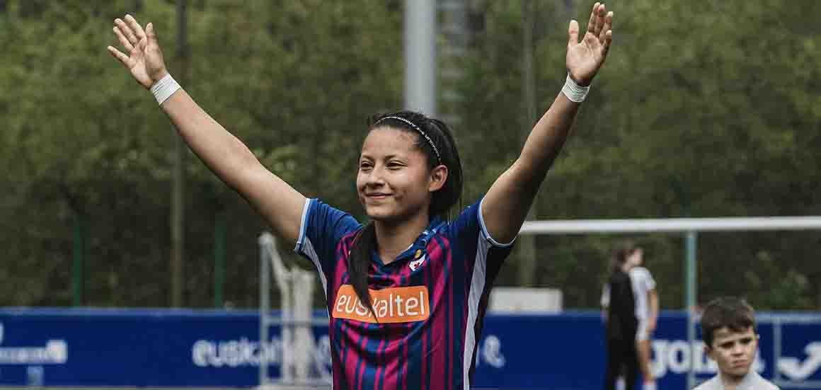 El Éibar de Andrea Álvarez asciende en España