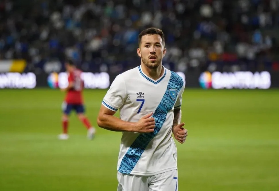 El seleccionado guatemalteco Aaron Herrera tiene nuevo equipo