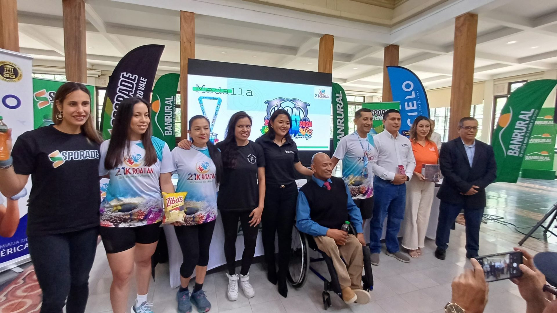 Presentan en Guatemala los 21K de Roatán, Honduras