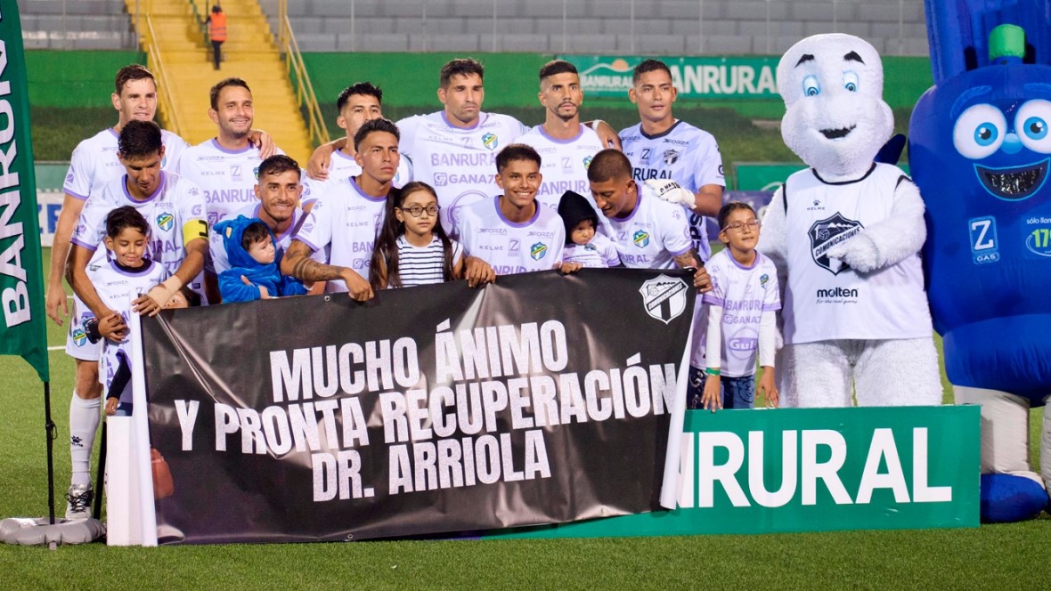 Con gol agónico del Kuki Lemus, Comunicaciones toma el liderato en el Apertura