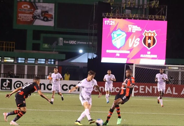 Comunicaciones se deja remontar ante Alajuelense y tiene cuesta arriba la serie