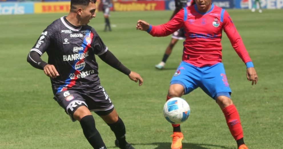 Municipal y Xelajú MC con intenso empate en la fecha 15 del Apertura