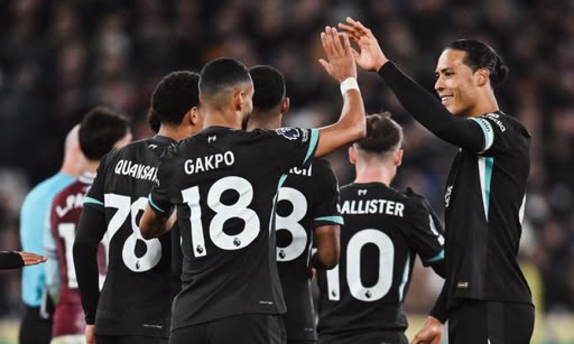 El Liverpool golea y sigue firme en el liderato de la Premier League