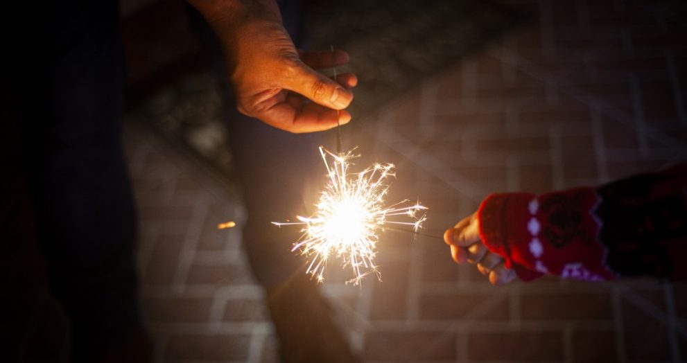 Recomendaciones para prevenir quemaduras de niños en las fiestas de fin de año