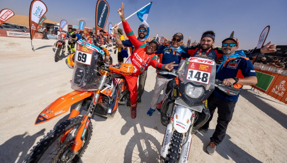 Francisco Arredondo finaliza con éxito el Dakar 2025