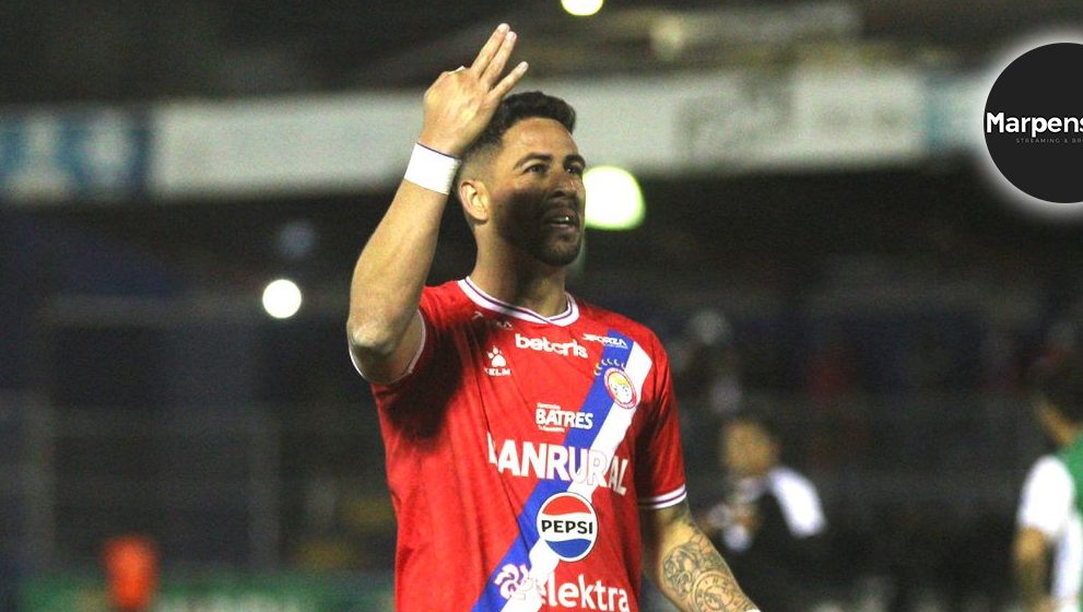 El campeón Xelajú golea a Antigua GFC en el Mario Camposeco