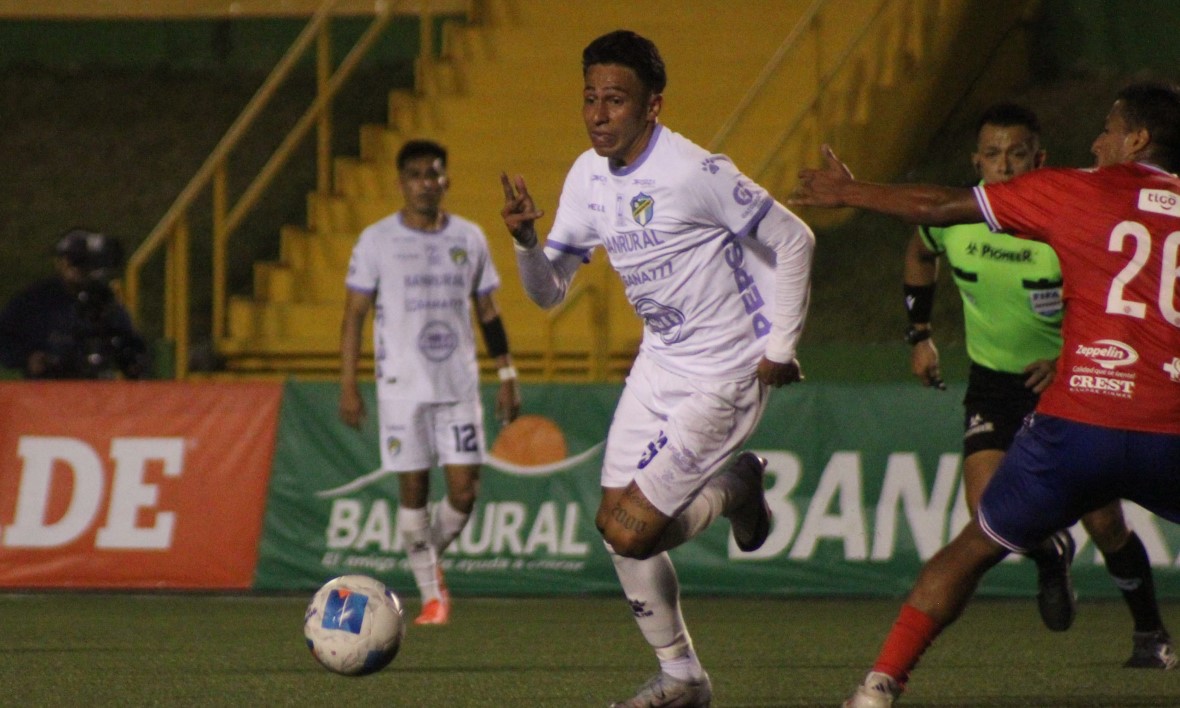 Reacciones, fotos y videos de la remontada de Comunicaciones ante Xelajú MC