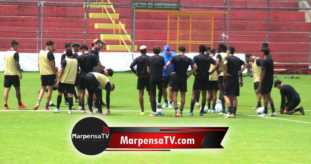 Municipal inicia la era de Acevedo y Pezzarossi
