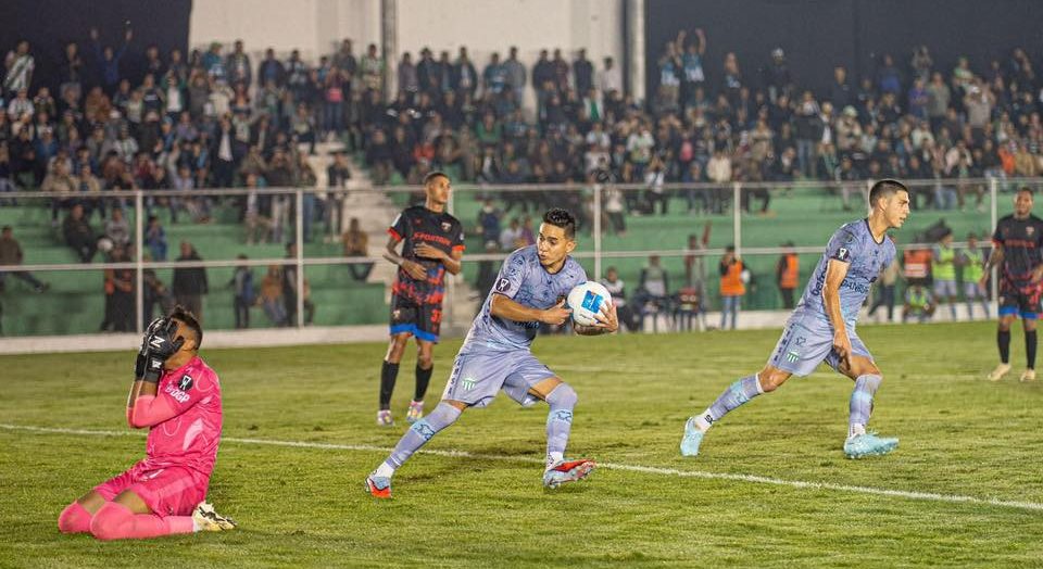 Dolor en casa: Antigua GFC cae 5-3 ante Plaza Amador en un partido de alto voltaje