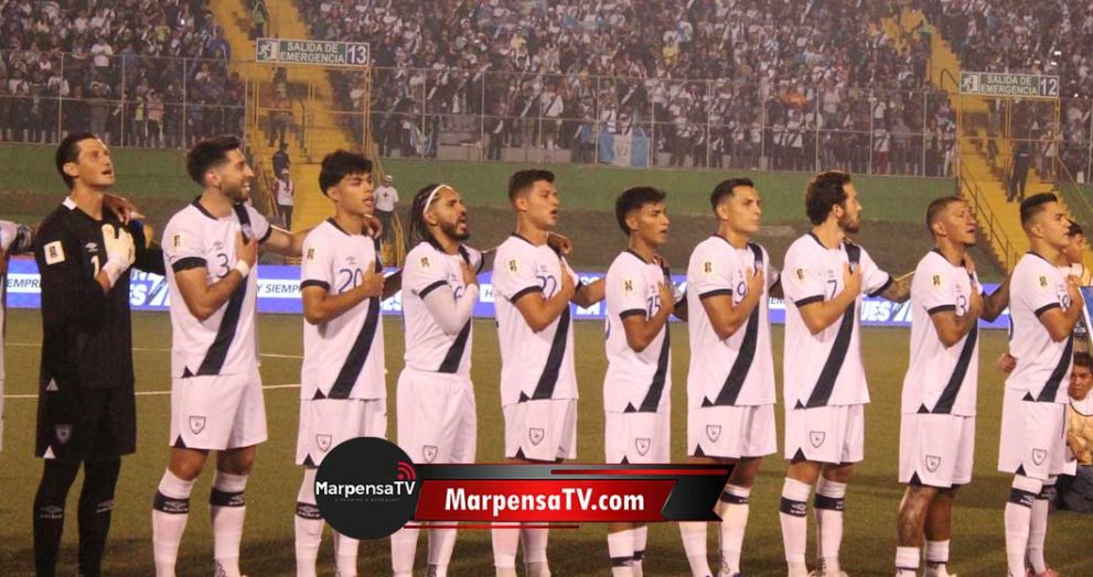 El director técnico de la Selección Nacional de Guatemala, Luis Fernando Tena, oficializó la nómina de futbolistas de la Liga Nacional para los partidos de octubre en la eliminatoria mundialista.