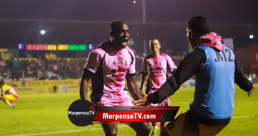 Mixco sorprende en el inicio de la fecha 20