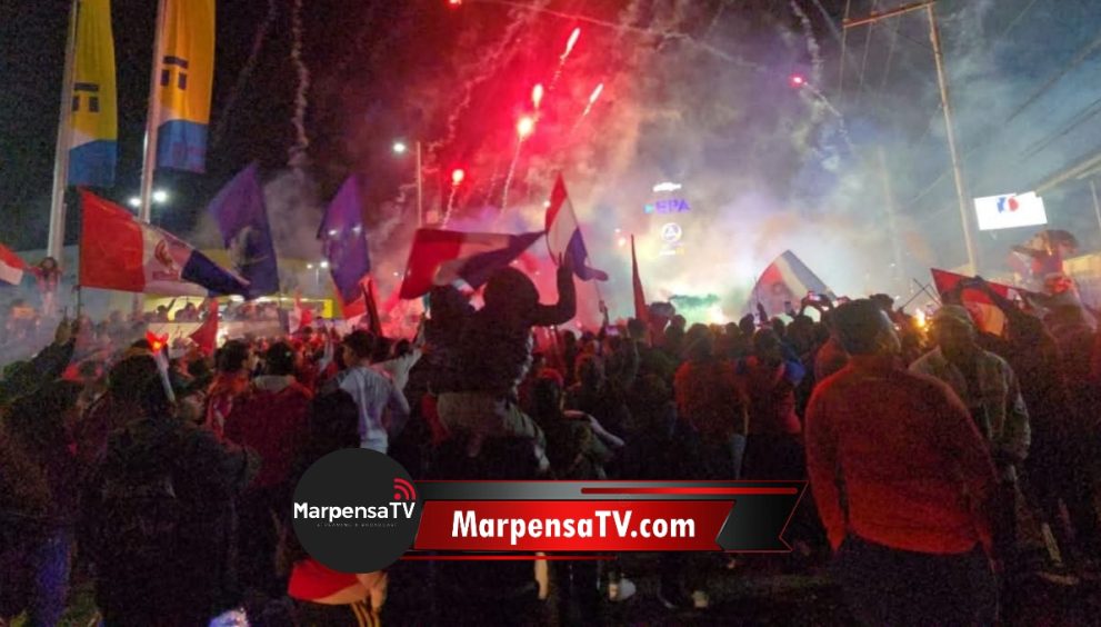 Fiesta en Quetzaltenango con el banderazo en apoyo a Xelajú MC