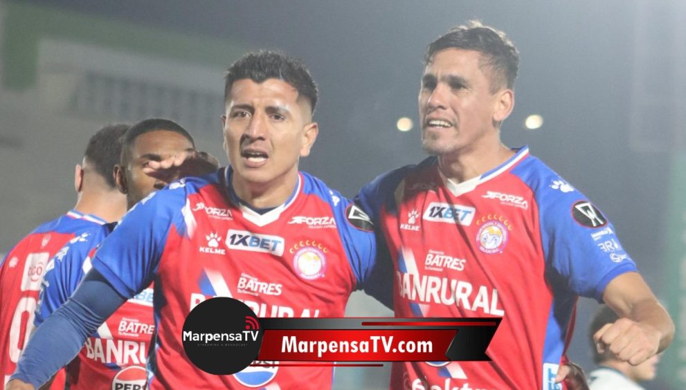 Xelajú MC remonta a Cobán en el arranque de la fecha 21 del Apertura