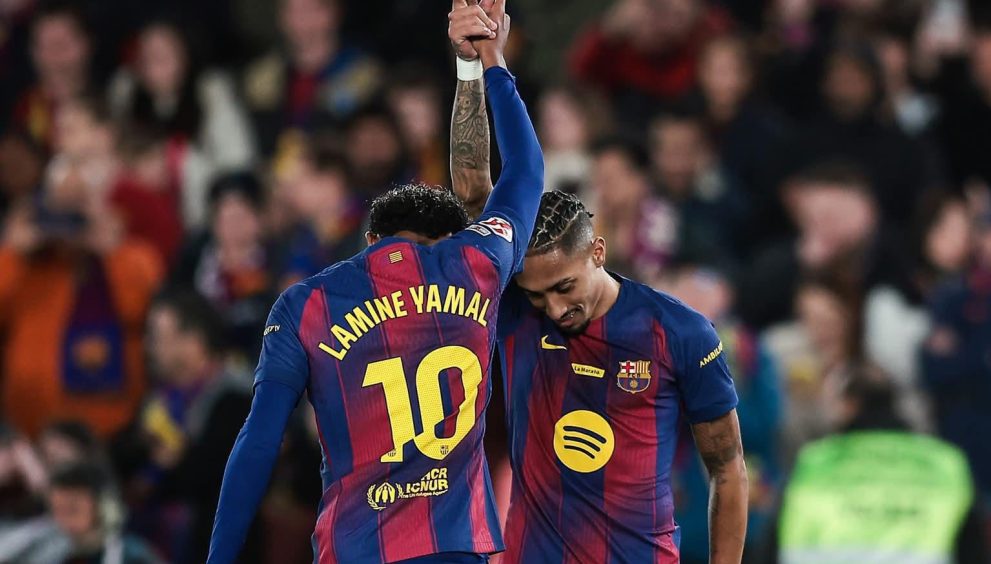 Raphinha guía al Barcelona ante una gran victoria contra el Osasuna