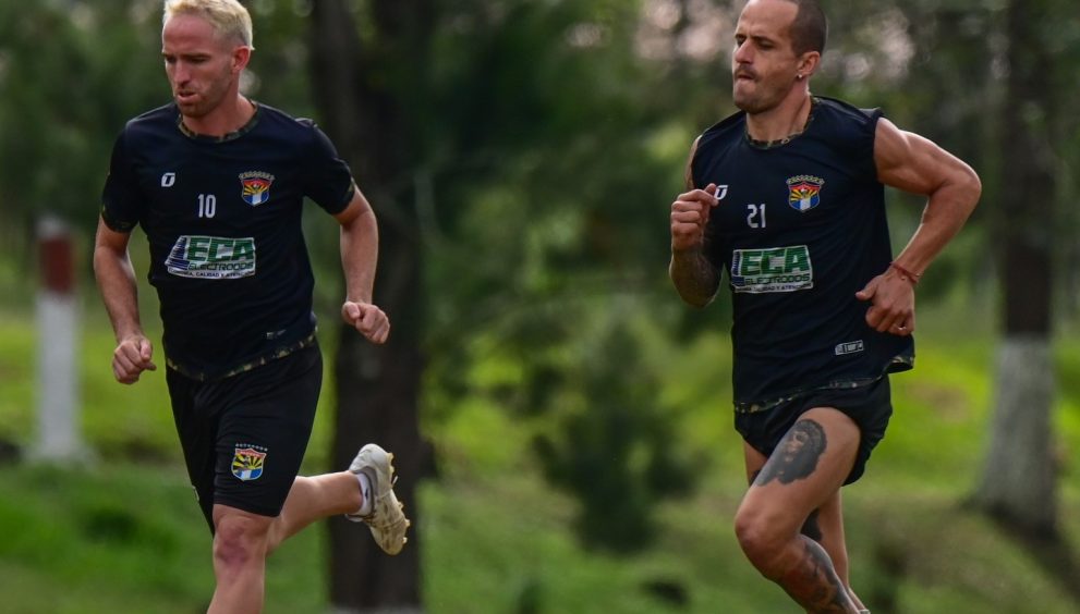 Aurora por la historia; y Antigua por la defensa, abren la semifinal en Amatitlán