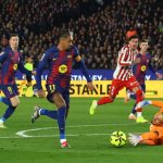 El Barcelona remonta y se aferra al liderato