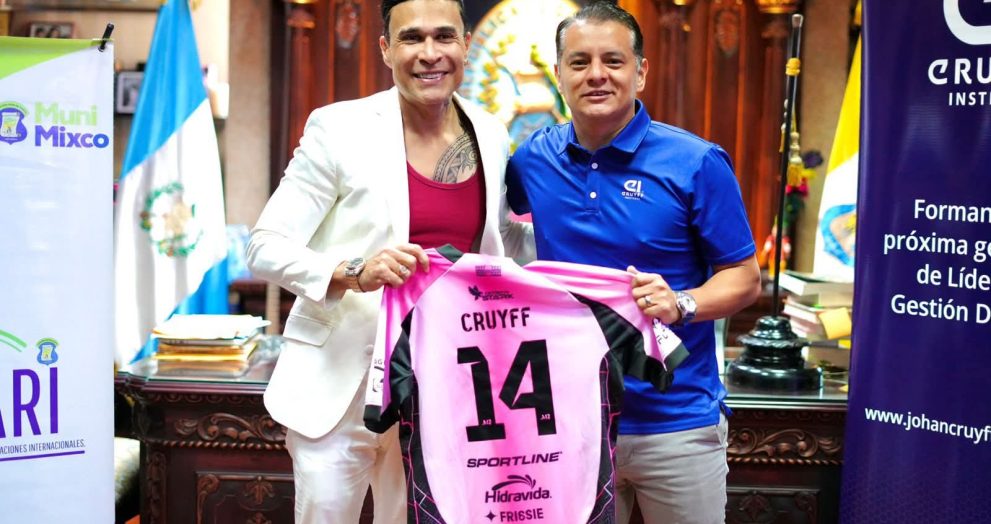 Mixco firma importante alianza con el Johan Cruyff Institute