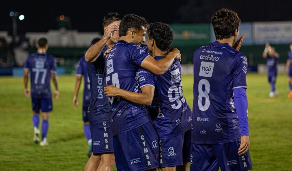 Resumen: Xelajú MC es el nuevo líder en la jornada 15; el Campeón está de vuetla
