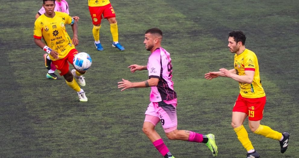 Mixco y Xelajú MC se enfrentan en duelo directo por la cima del Clausura