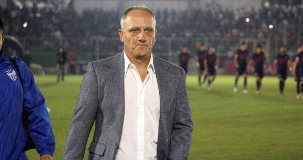 Ramiro Cepeda dirigirá a Cobán Imperial