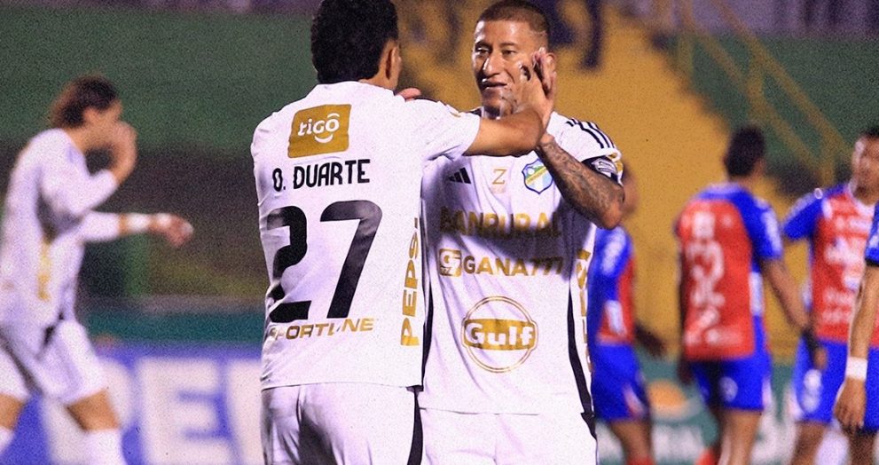 VIDEO Comunicaciones FC y Xelajú MC empatan en el juego de ida de la semifinal