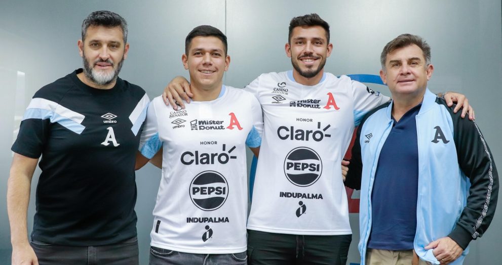 Hermanos guatemaltecos Soriano refuerzan al Alianza de El Salvador