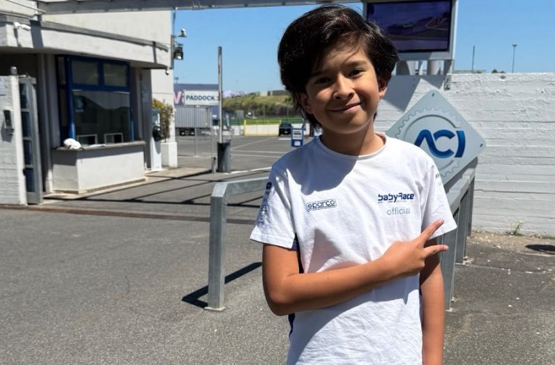 Guatemalteco Santiago de León finaliza entre los 20 mejores del Campeonato Italiano de Karting