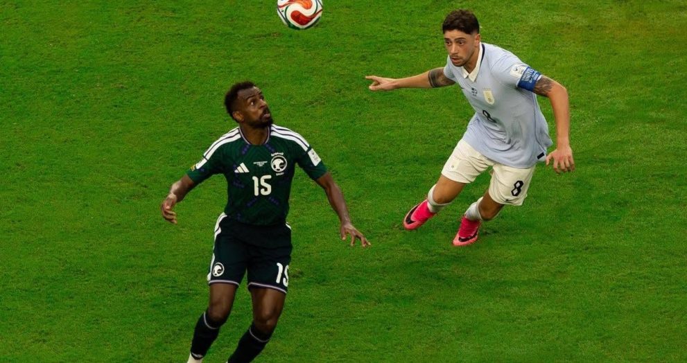 Uruguay rescata un empate ante Arabia en el debut mundialista