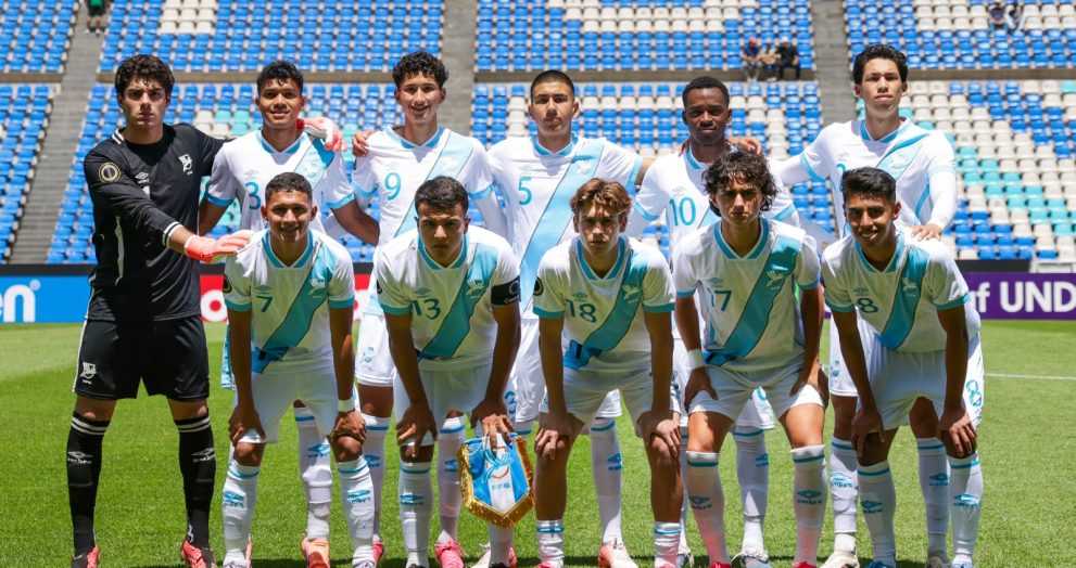Guatemala muestra su peor versión y es goleada por México y queda al borde de la eliminación