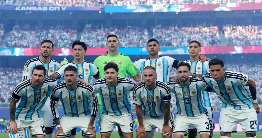 Argentina derrota a Suiza en la prórroga y enfrentará a Inglaterra en semifinales