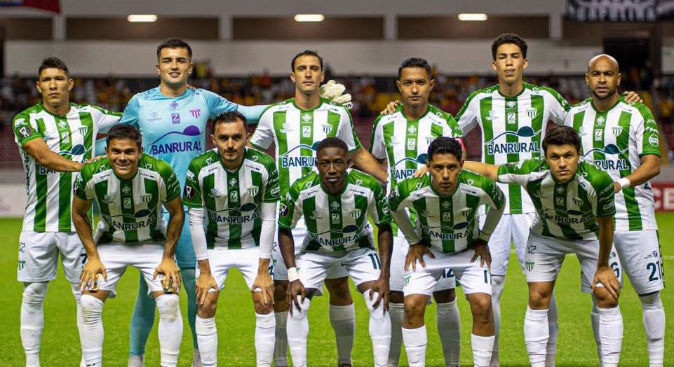 Antigua GFC consumó el fiasco en la Copa Centroamericana de la Concacaf al caer este miércoles por 2-1 ante el Herediano de Costa Rica, en el Estadio Nacional de San José.