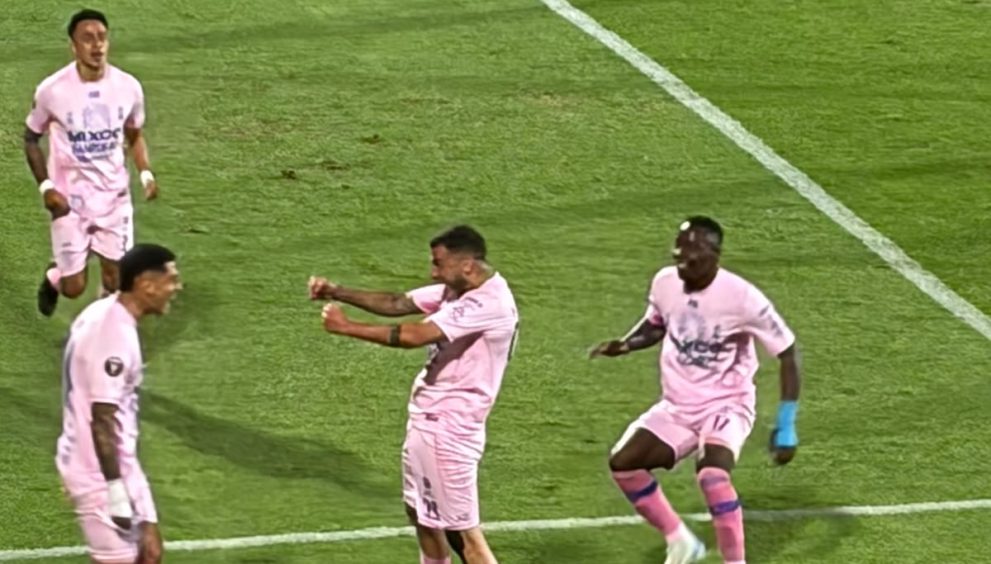 Mixco golea y consigue histórico triunfo en la Copa Centroamérica de la Concacaf