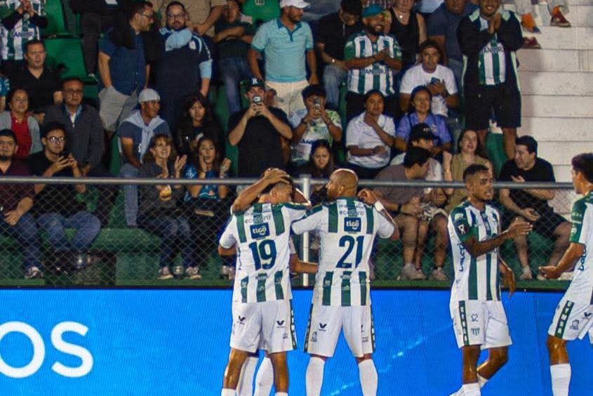 Antigua GFC golpea a Comunicaciones y consolida su gran momento