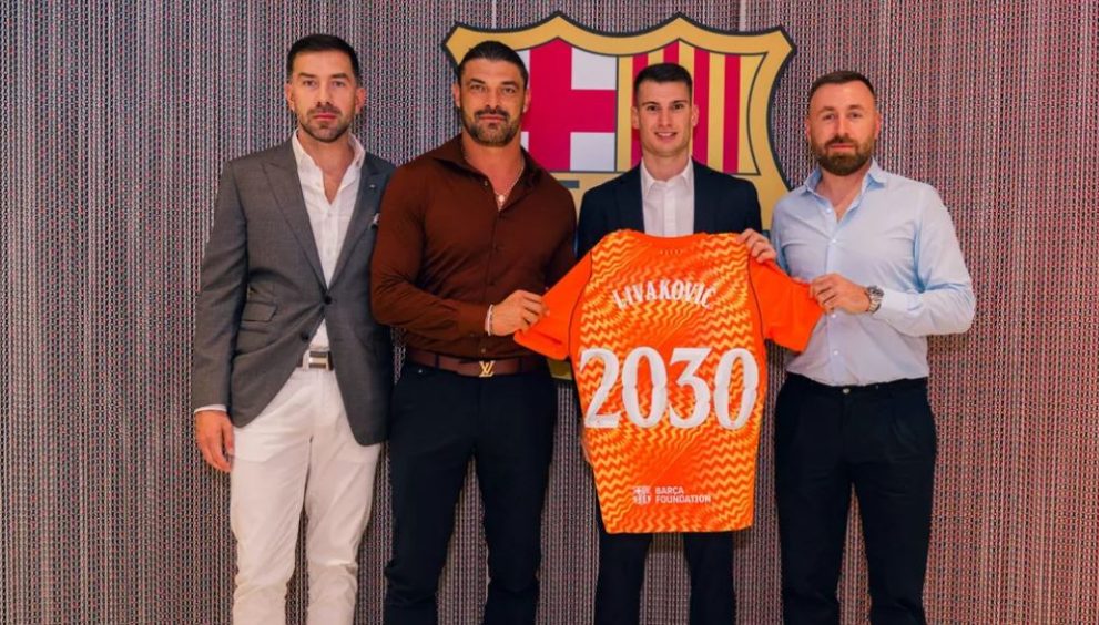 Barcelona hace oficial el fichaje de Dominik Livaković