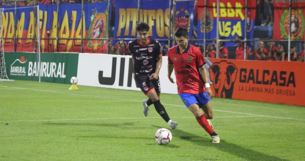 Municipal se juega la clasificación ante Motagua en una noche decisiva en el Trébol