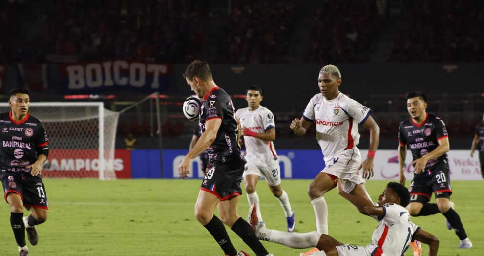 Xelajú cae goleado ante Plaza Amador y queda al borde de la eliminación